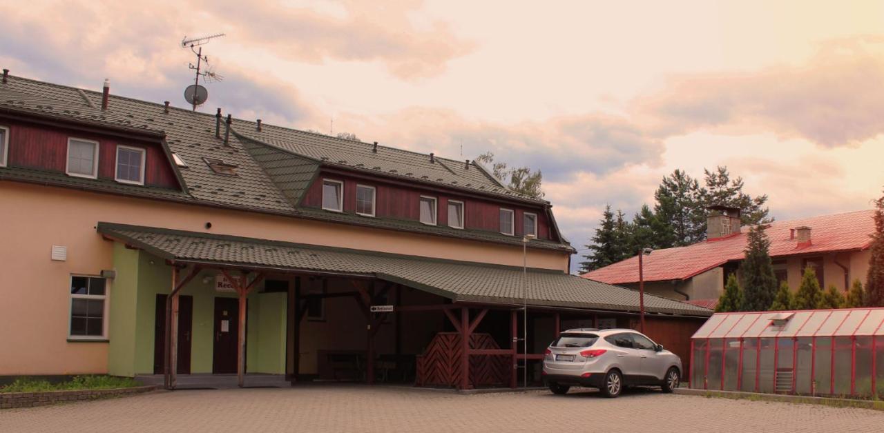 Hotel Pod Zelenou Český Těšín Kültér fotó