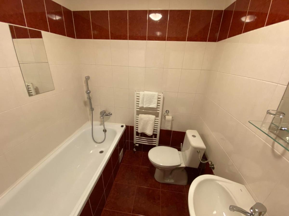 Hotel Pod Zelenou Český Těšín Kültér fotó