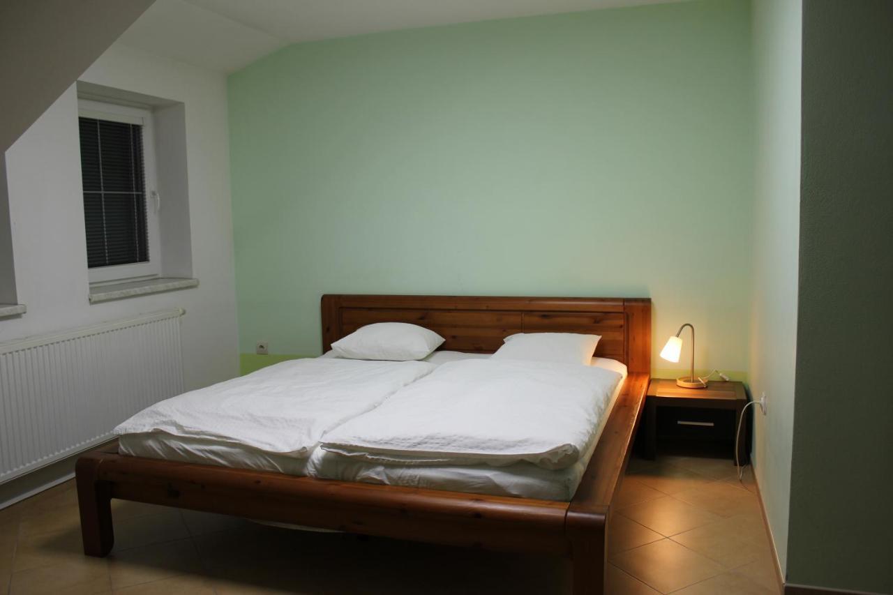 Hotel Pod Zelenou Český Těšín Kültér fotó